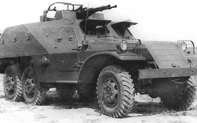 BTR-152A