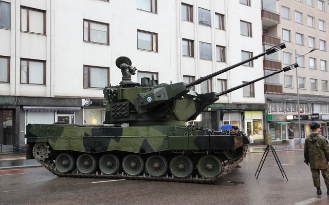 Marksman on Leopard 2 chassis