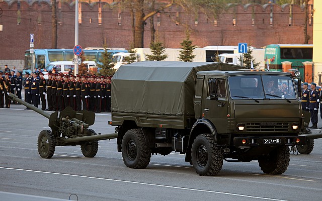 KAMAZ-43501 with 85mm D-44