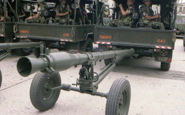105mm Modelo 1974 FMK-1