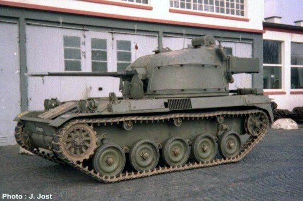 AMX-13 DCA