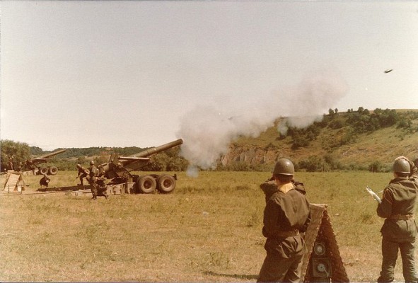 203mm M115