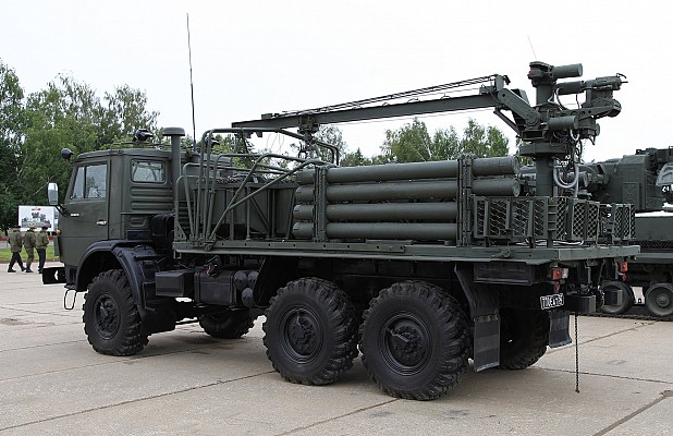 9M311M1 missiles on 2F77M transloader