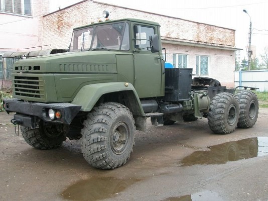 KrAZ-260V tractor truck